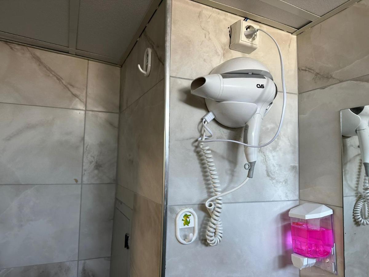 צ'נקלה Nr1 Hotel מראה חיצוני תמונה